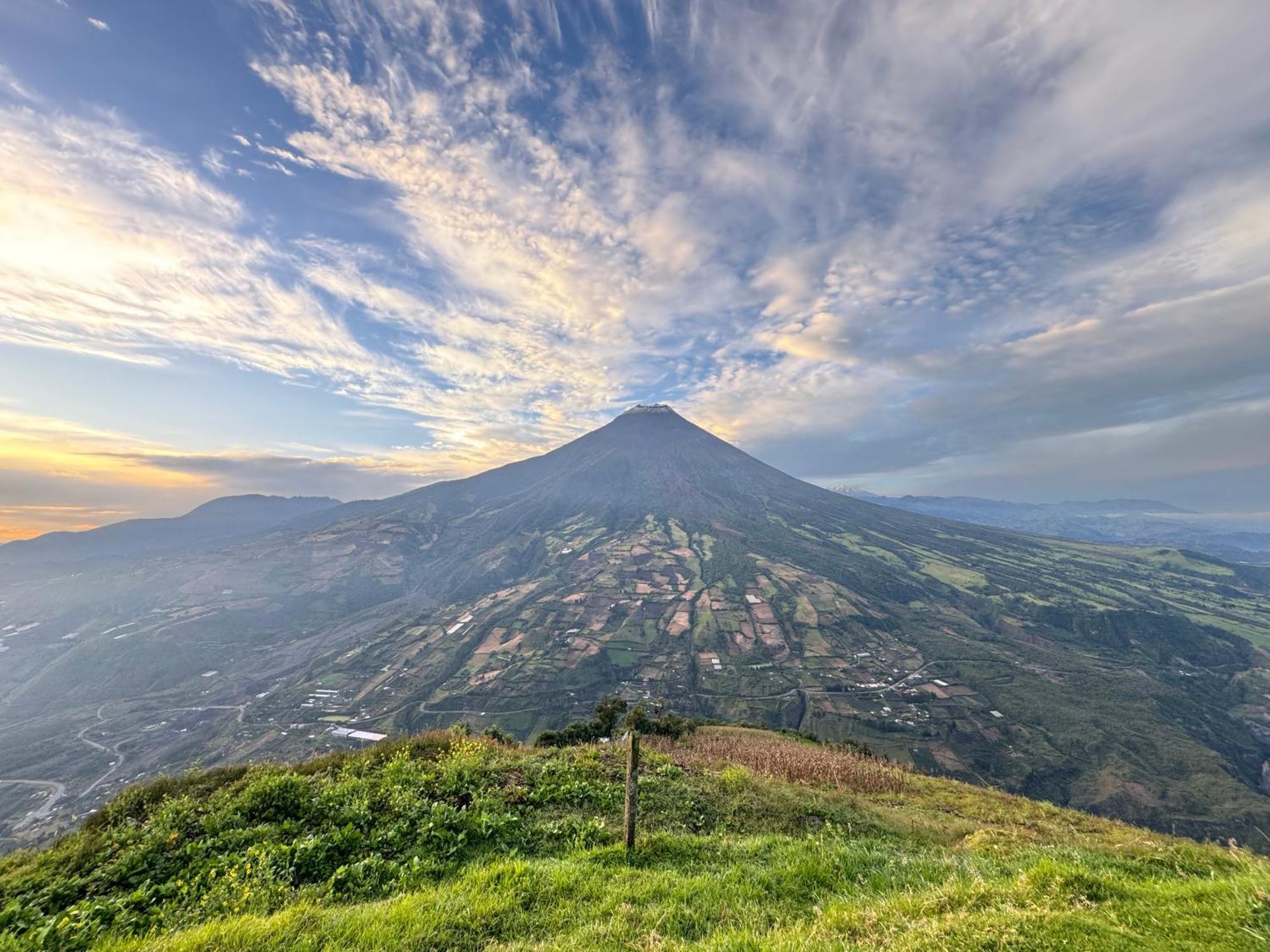 High-End Holiday Cabin - Tungurahua Hot Springs Baños Kültér fotó